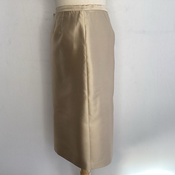 Talbots’s plus size gold color silk blend  lined pencil skirt. Size 18. - Picture 2 of 6